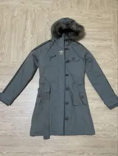 adidas カーキー ダウンジャケット y2k