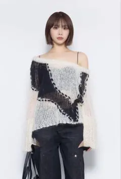 【theredthread】S big symbol knit whiteのサムネイル