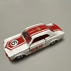 トミカ スカイライン レーシング仕様 ミニカー
