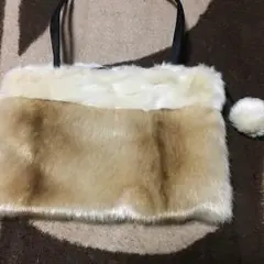 お値下げします❣️ファーバック新品850円♫