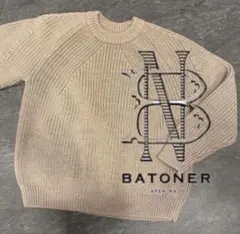 【極美品】BATONER ベージュ ニットセーターのサムネイル