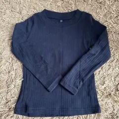 ユニクロ　ネイビー長袖カットソー 110