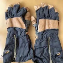 Item thumbnail for item e993dade-8ca2-43a6-b443-528e091089f3