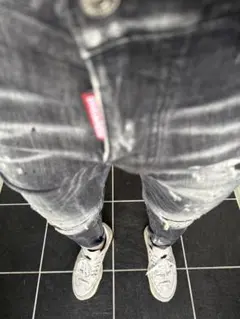 DSQUARED2 ディースクエアード⭐️SUPER TWINKY JEAN