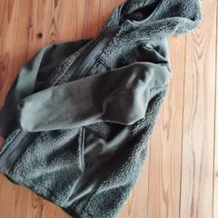 オリーブグリーン フリースジャケット