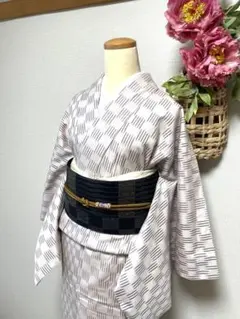 売約済み　美品　正絹単衣　赤城座繰り生紬　証紙あり　格子柄　上質紬　春夏着物 美品 正絹単衣 赤城座繰り生紬 証紙あり 格子柄 上質紬 春夏着物