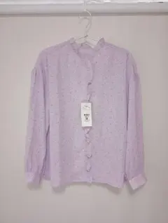 【未使用品】 花柄フリル付き薄紫シャツ Mサイズ