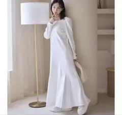 ナイスクラップ　バックレースアップワンピース