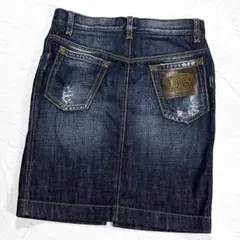 DOLCE&GABBANA　DG　ロゴ金具　ダメージ　デニムスカート　イタリア製のサムネイル