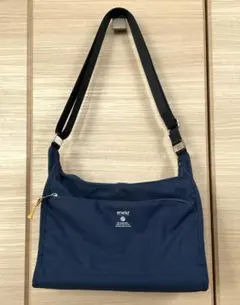 anello 万能ショルダーバッグ ネイビー A5 軽量 撥水 10ポケット