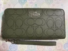 COACH オリーブグリーン 長財布