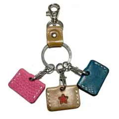 キーリング（革キーカバー付き）　3連　中央星型付き