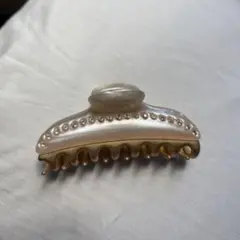 新品】acca ヘアクリップ ベージュ 安室奈美恵 ティアラクィーン