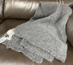 グレー マフラー