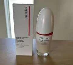 資生堂　エッセンス　スキングロウ　ファンデーション　140