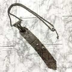 ネクタイ型ネックレス 金属製