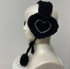 イヤーマフ 耳当て ヘッドドレス ハンドメイド編み物 ハート ブラック 黒