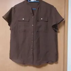 grove　茶色ブラウス