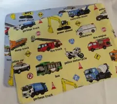 おまとめ【ハンドメイド】ランチョンマット2枚/32*23/くるま