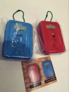 セサミストリートマーケット限定　ミニチュアクッキー缶キーチェーン