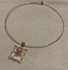 ビーズ ゴールド フレーム ネックレス チョーカー フラワー ホワイト ピンク