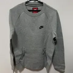 Nike グレー トレーナー