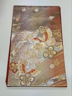 華やかな金銀の蝶と花模様 袋帯