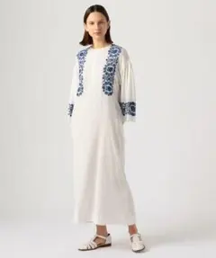 ソレイアード トゥモローランド EMBROIDERY ボリュームスリーブワンピのサムネイル