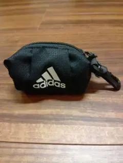 アディダスゴルフ　ボールポーチ