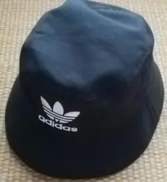 美品 アディダス オリジナルス BUCKET HAT CORE 54 55