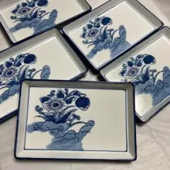青い花柄の長方形皿セット5枚セット　昭和　レトロ　青と白　作家さん名前あり