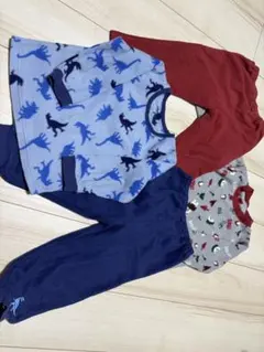 恐竜柄・クリスマス柄パジャマセット 100cm