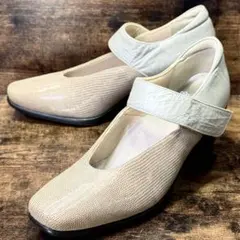 ☆即発 BeauFort 神戸 ベージュ ストラップパンプス 6.5cmヒールのサムネイル