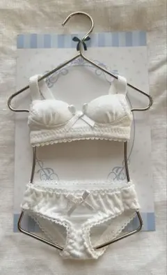 Item thumbnail for item bec42f10-3f13-43d7-8909-401da2c0e8e3