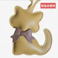 キーホルダー イエロー バッグチャーム シンプルでかわいい ワンポイント ネコ好