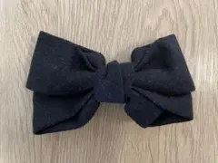 黒いリボン型バレッタ　ヘアアクセサリー