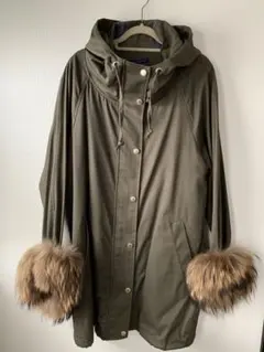 美品 組曲　コート　袖ラクーンファー　サイズ２ Mサイズ相当