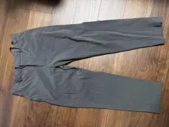 UNIQLO グレー スラックス Mサイズ ポリエステル混紡