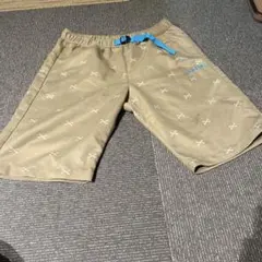 adidas メンズ ショートパンツ ベージュのサムネイル