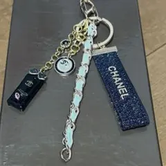 ①とても綺麗でエレガントなCHANEL リボンキーホルダー ロゴ入りNO1