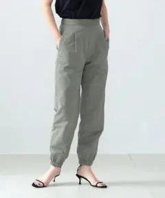 美品 AK+1 ソフトグログラン パンツ Demi-Luxe BEAMS