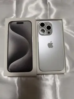 Apple iPhone 15 Pro ホワイトチタニウム　128GB