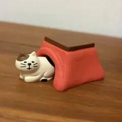 conconbre ぬくぬくこたつ猫