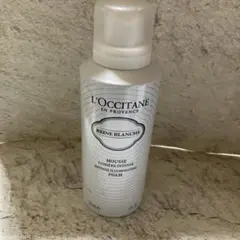 L'OCCITANE REINE BLANCHE イルミネイティングクレンジングのサムネイル