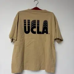UCLA 胸にキャラクター刺繍 背中にロゴプリント　ベージュ色　Tシャツのサムネイル