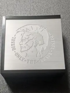 DIESEL エンボスロゴ 小物入れ