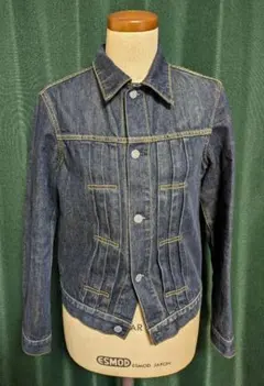 Item thumbnail for item 7bac9735-d5d0-4bf4-8b90-29a400d3ef23