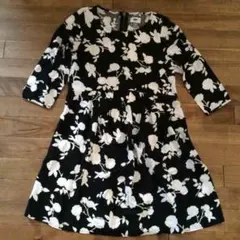 OLD NAVY☆花柄ワンピ☆タグ付未使用
