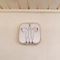 【新品未開封】Apple純正イヤホン EarPods 3.5mmプラグ