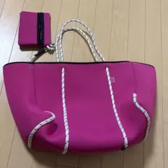 qbag paris ネオプレン トートバッグ ピンク ポーチ付のサムネイル